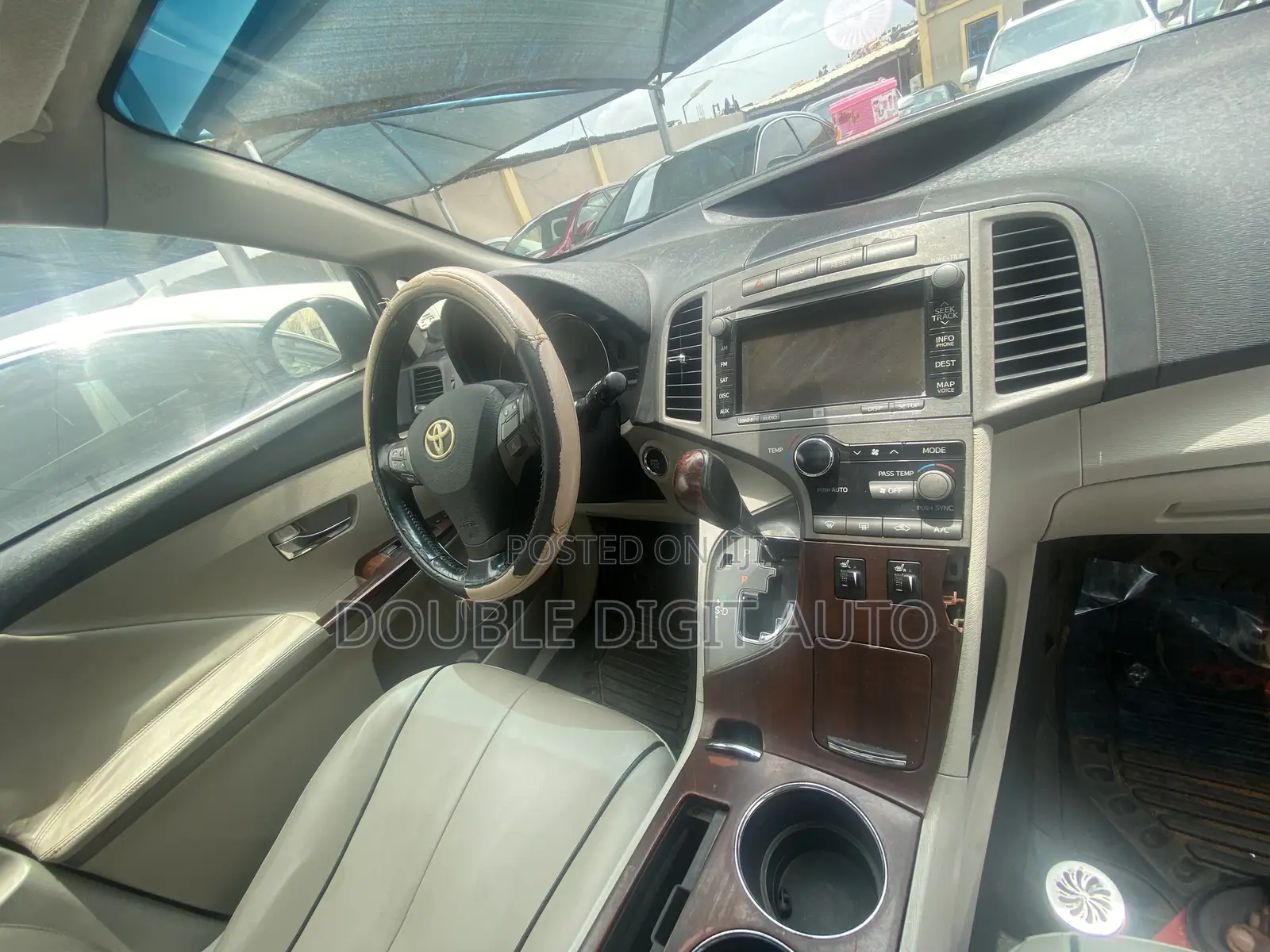Toyota Venza 2010 Silver