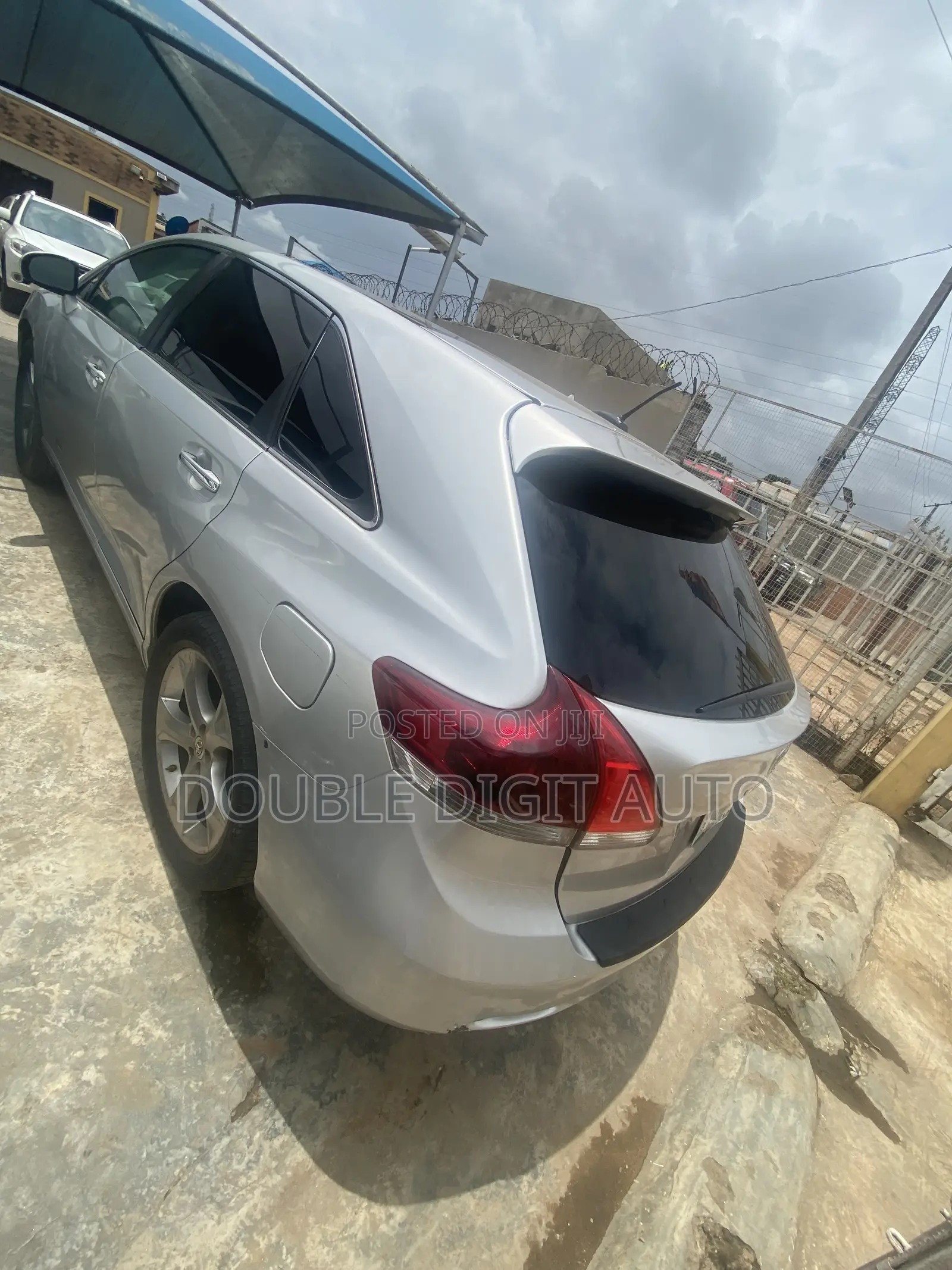Toyota Venza 2010 Silver