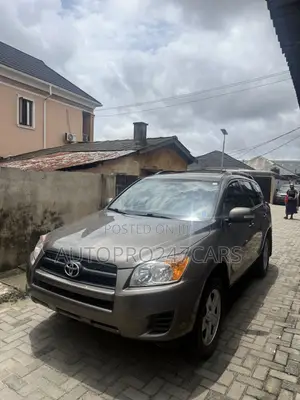 Toyota RAV4 2012 Gray