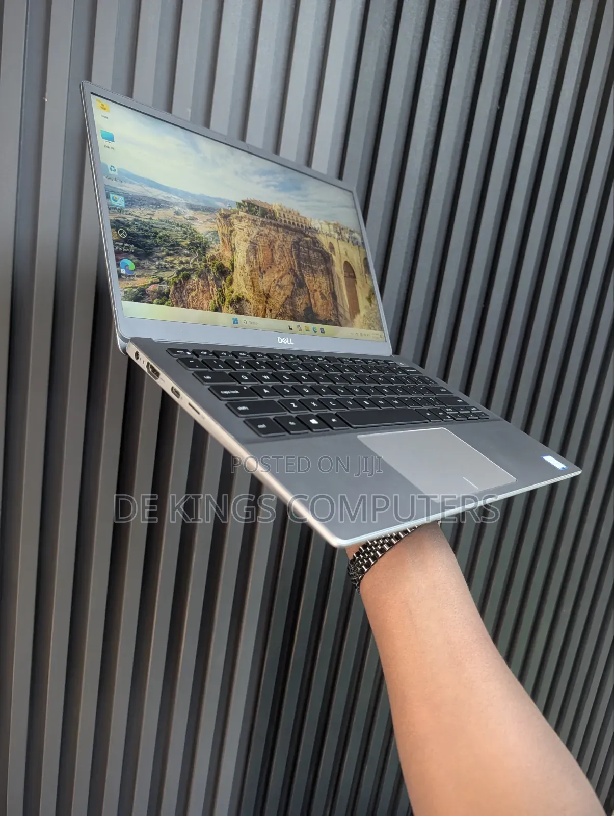 Laptop Dell Latitude 3301 8GB Intel Core i5 SSD 256GB
