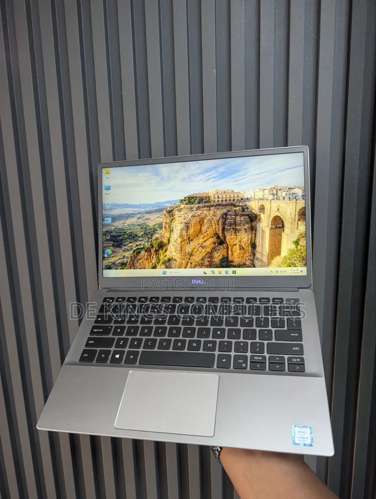 Laptop Dell Latitude 3301 8GB Intel Core i5 SSD 256GB