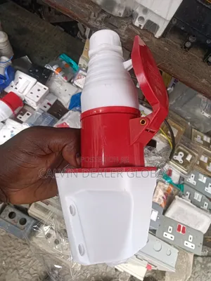 Male and Female 32amps 4pin Water Proof Socket