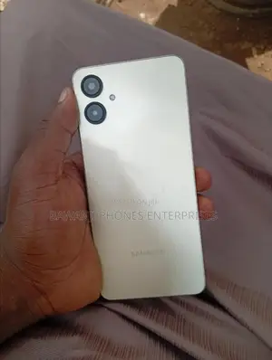 Samsung Galaxy A06 64 GB Rose Gold