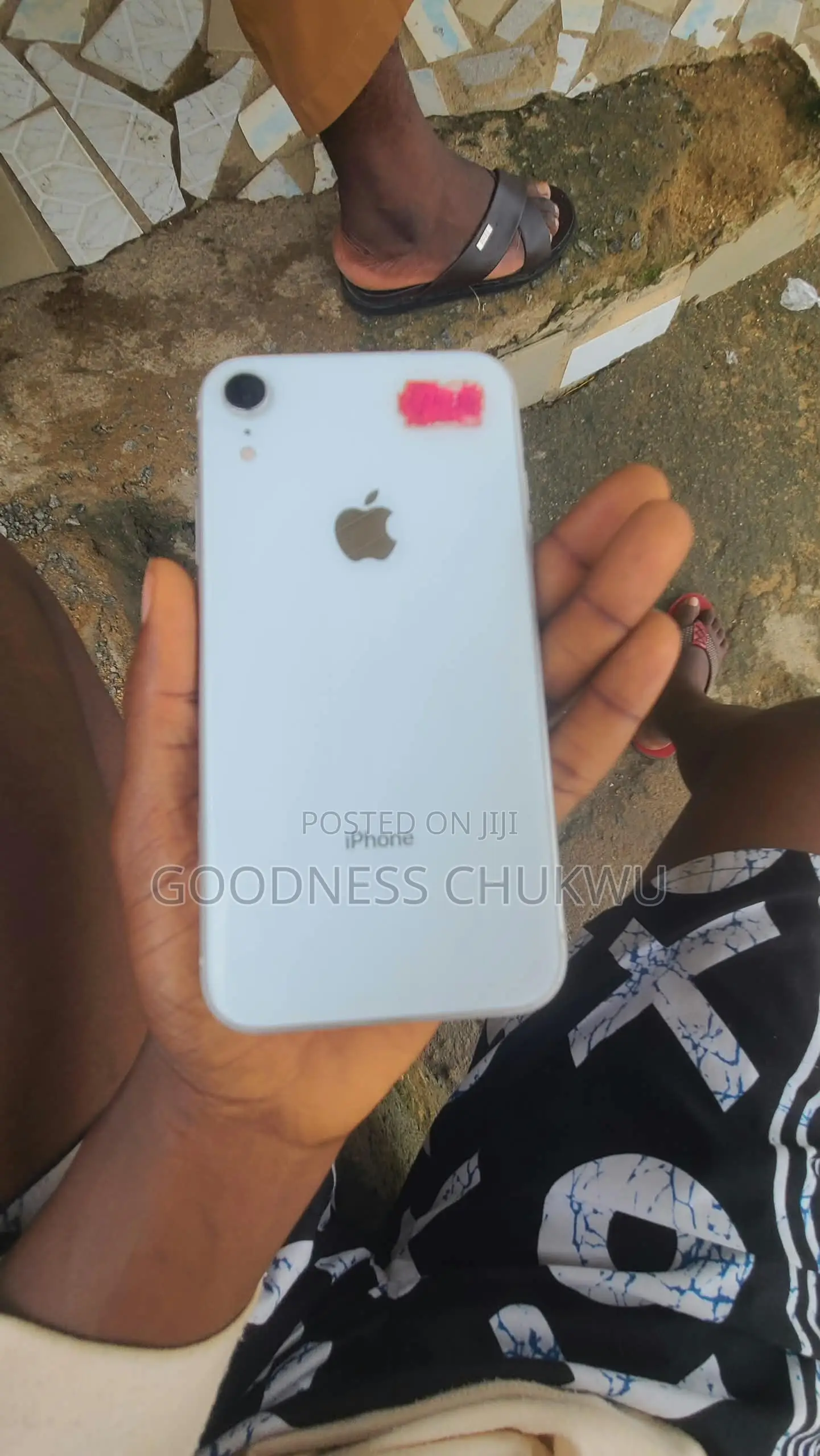 Apple iPhone XR 64 GB White