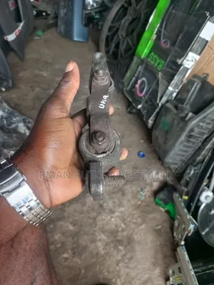 Volvo XC90 T5 Under Engine Sitting