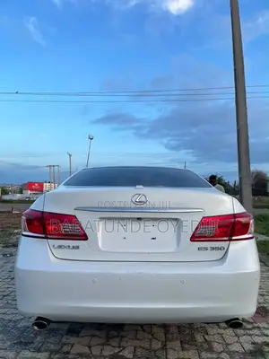 Lexus ES 350 2011 White
