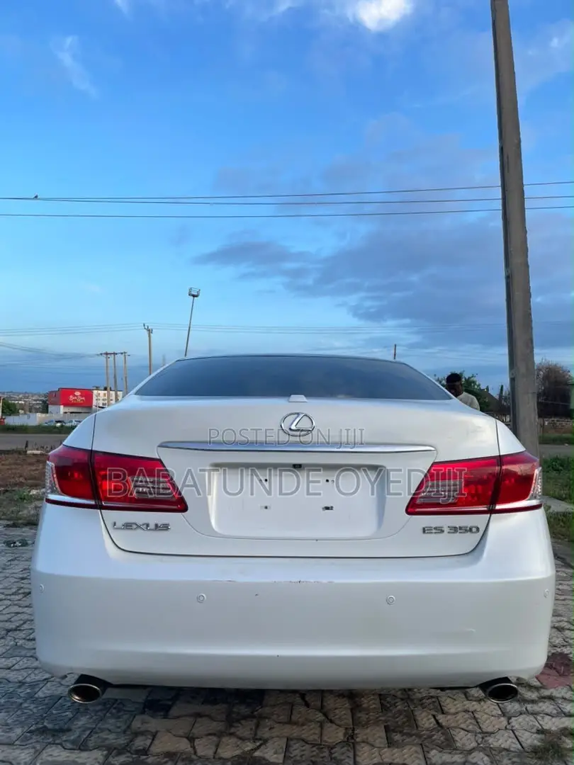 Lexus ES 350 2011 White