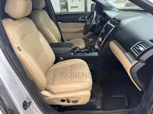 Ford Explorer Limited 4dr SUV (3.5L 6cyl 6A) 2016 Silver