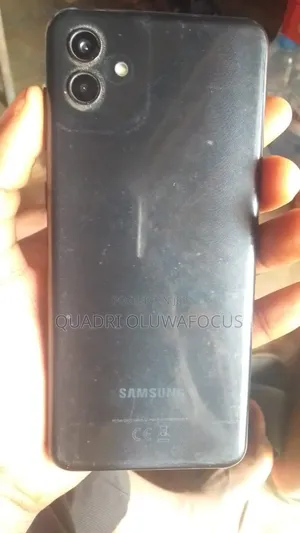 Samsung Galaxy A04 64 GB Black