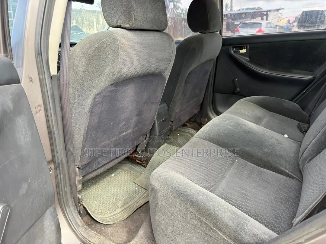 Toyota Corolla 2003 Gray