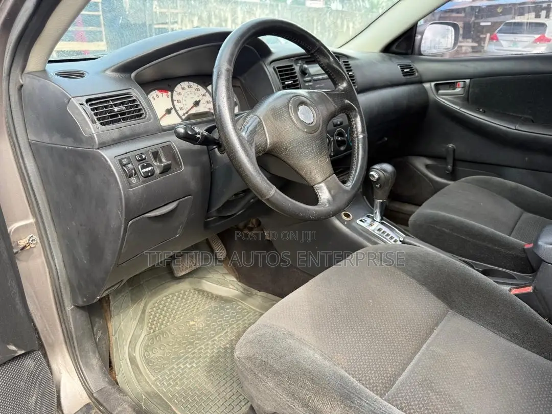 Toyota Corolla 2003 Gray