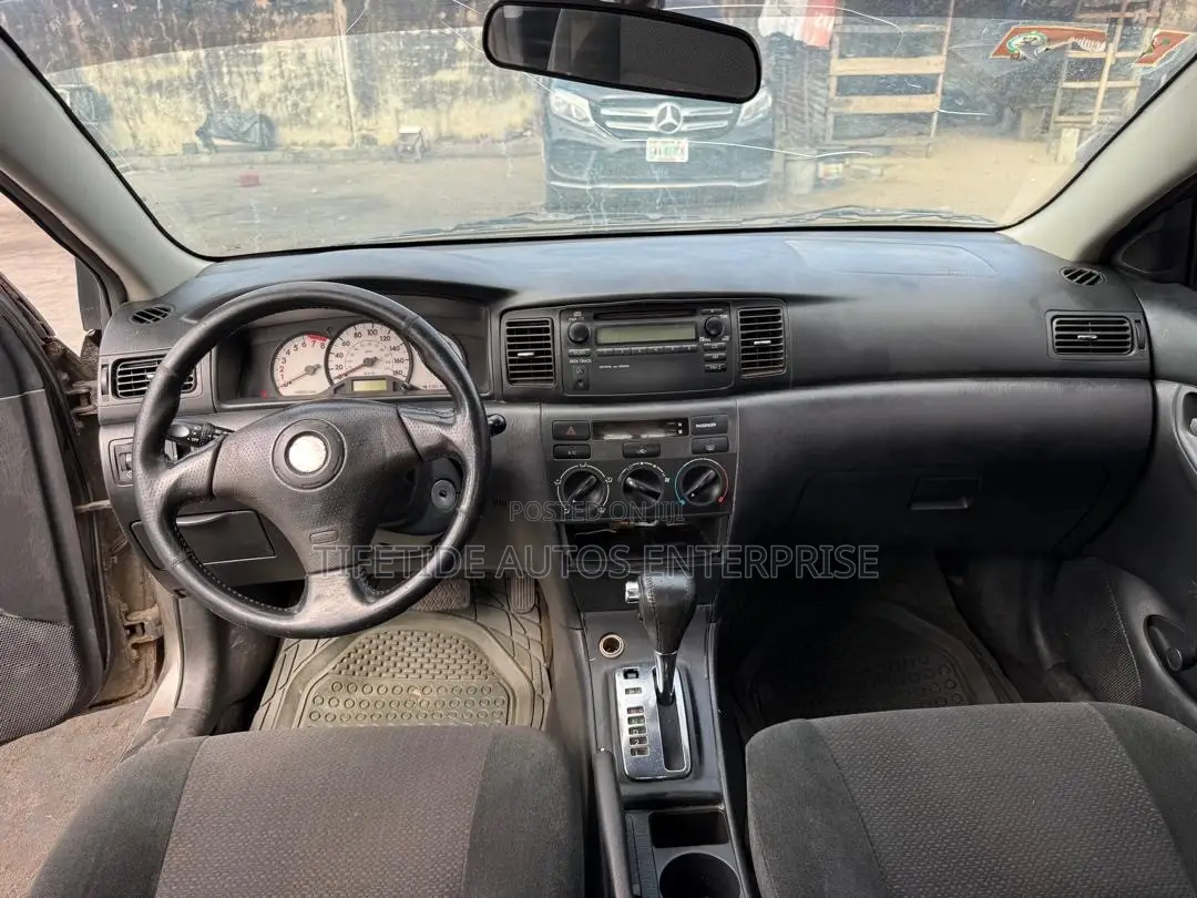 Toyota Corolla 2003 Gray