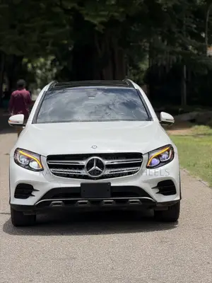Mercedes-Benz GLC-Class 2017 White