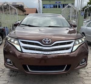 Toyota Venza XLE 2011 Brown