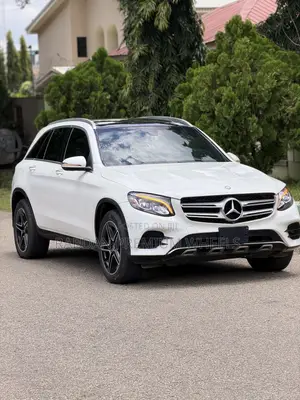 Mercedes-Benz GLC-Class 2017 White