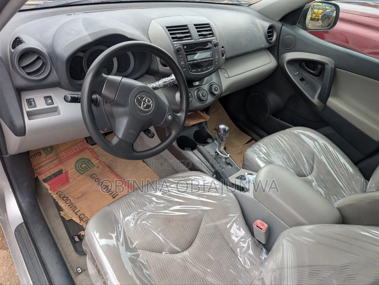 Toyota RAV4 2010 Silver