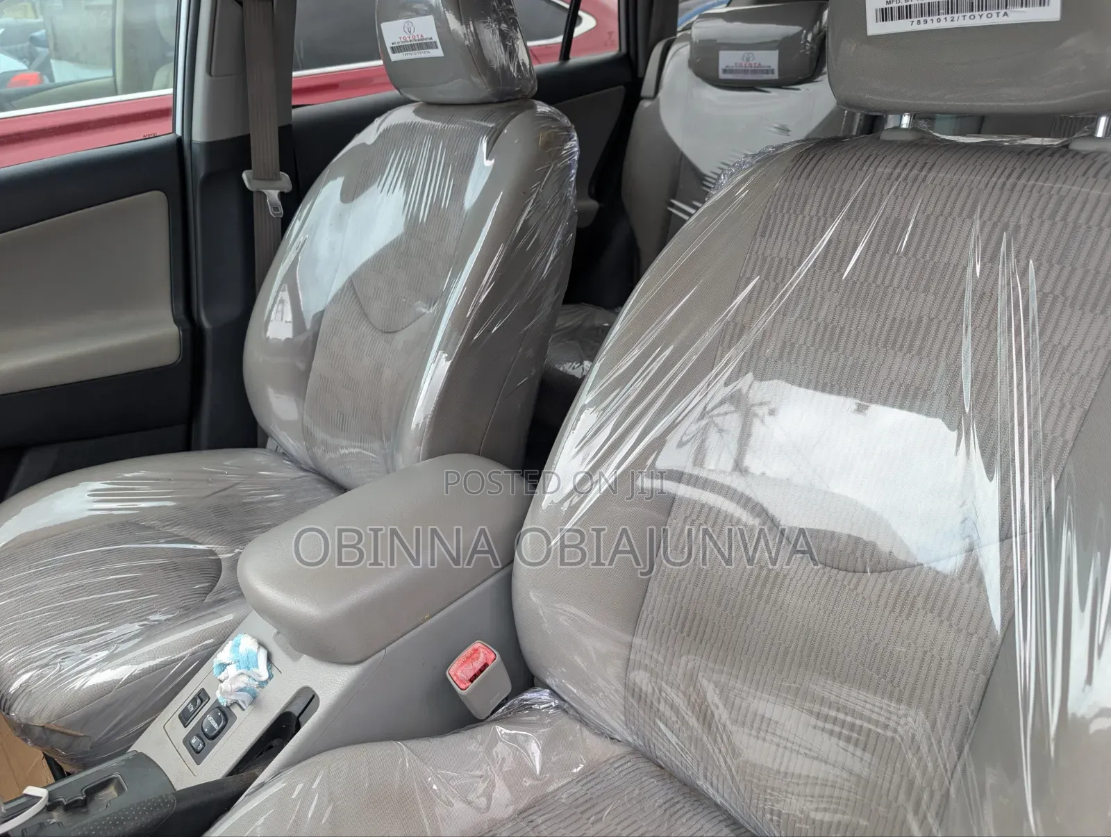 Toyota RAV4 2010 Silver