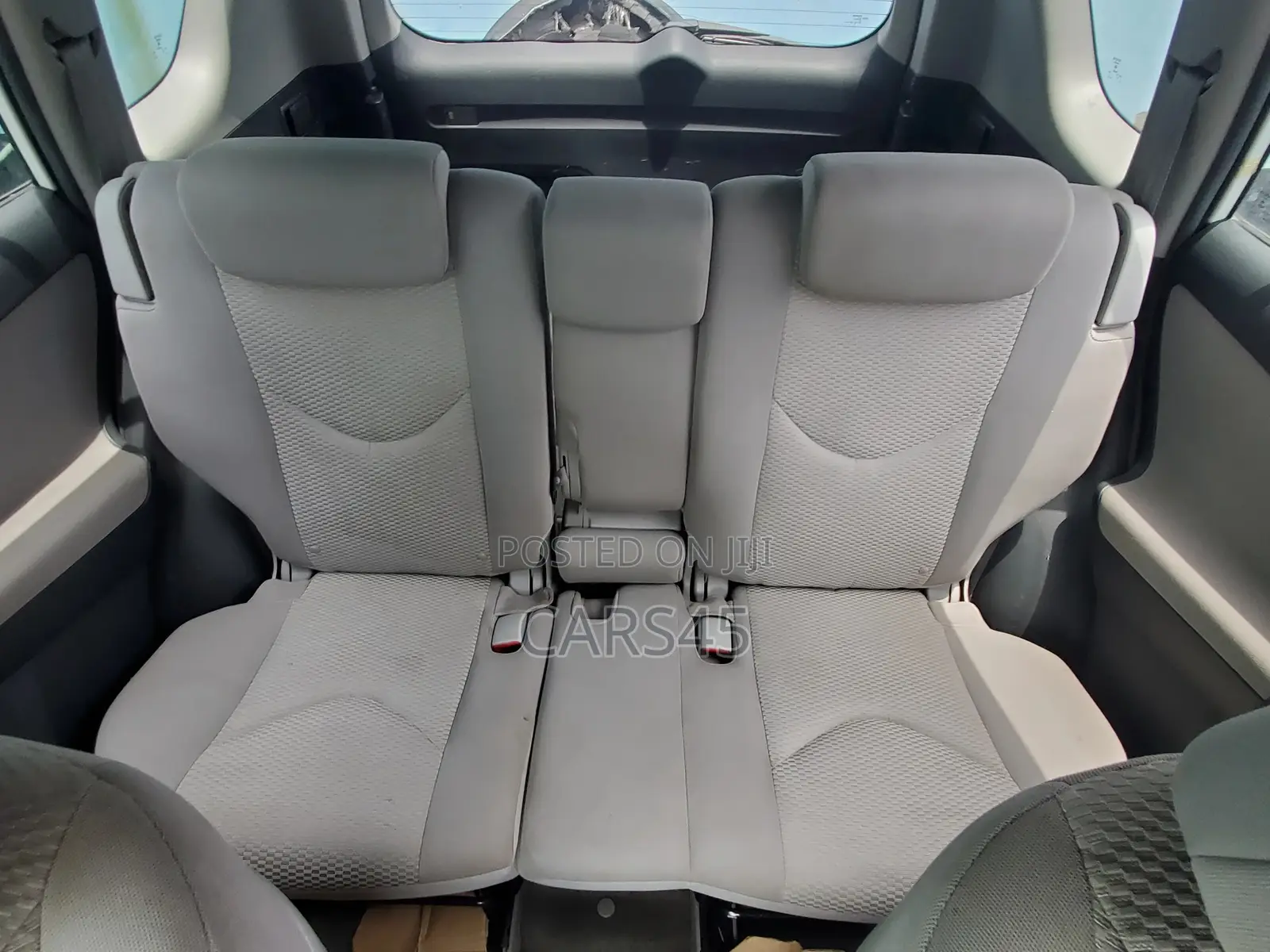 Toyota RAV4 2011 White