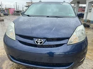 Toyota Sienna 2006 Blue