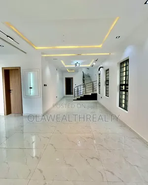 4bdrm Duplex in Carlton Gate Estate, Akobo for sale