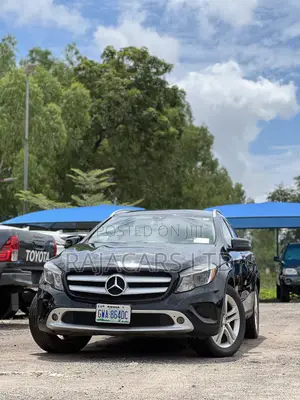 Mercedes-Benz GLA 250 2015 Black