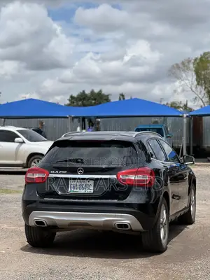 Mercedes-Benz GLA 250 2015 Black
