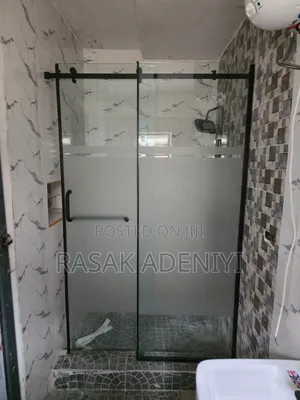 Sliding Shower Cubicle Door