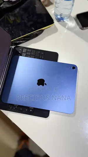 Apple iPad (2022) 128 GB Blue