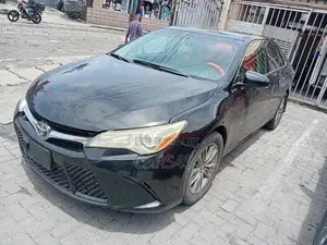 Toyota Camry 2016 Black