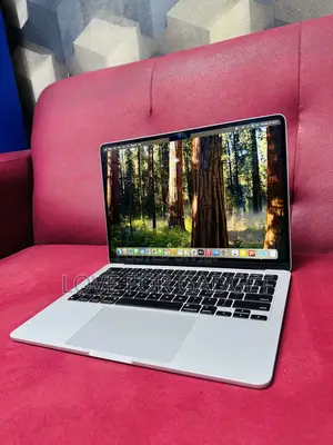Laptop Apple MacBook Air 2022 M2 8GB Apple M2 SSD 256GB