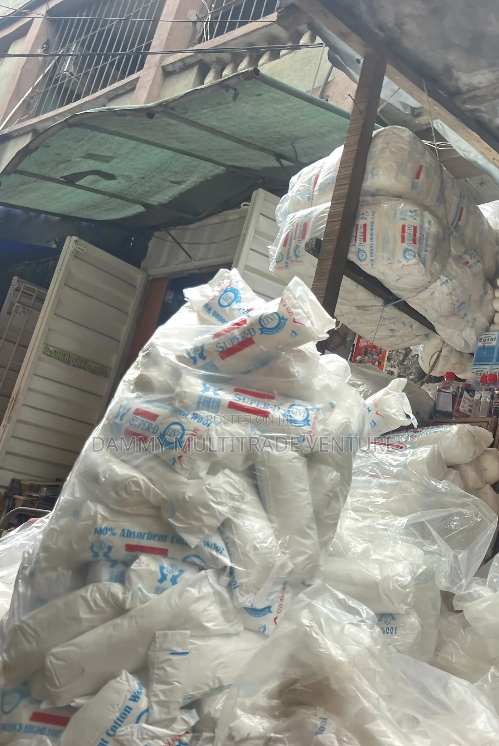 White Absorbent Cotton Wool