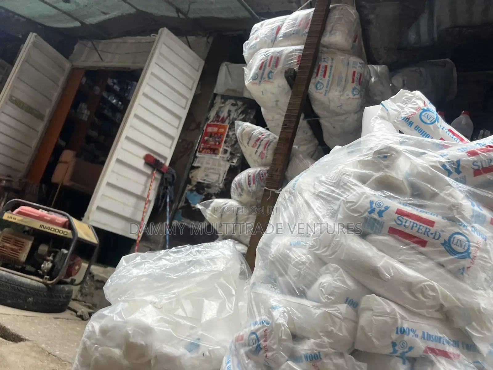 White Absorbent Cotton Wool