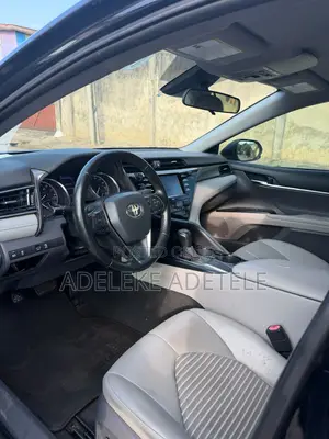 Toyota Camry SE FWD 2020 Black