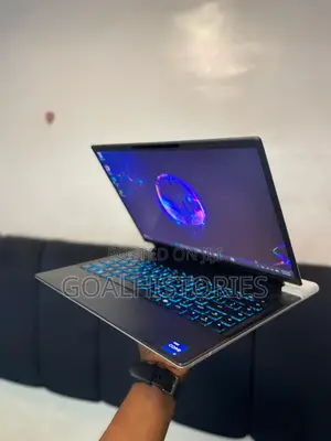 New Laptop Alienware X15 r2 16GB Intel Core i7 SSD 1T