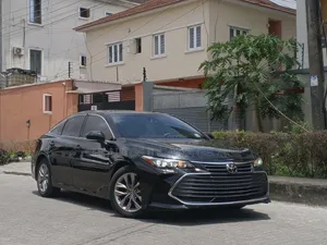 Toyota Avalon XLE 2021 Black