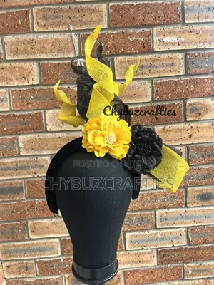 Yellow and Black Mixed Facinator