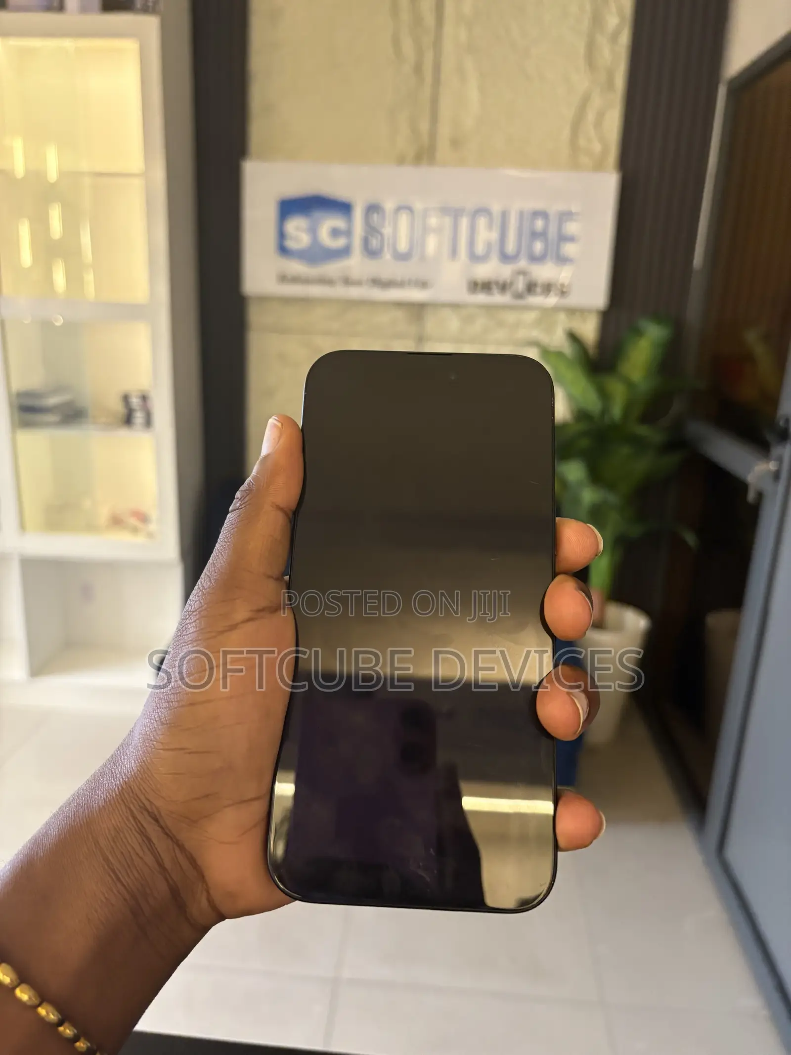 Apple iPhone 16 Plus 128 GB Black