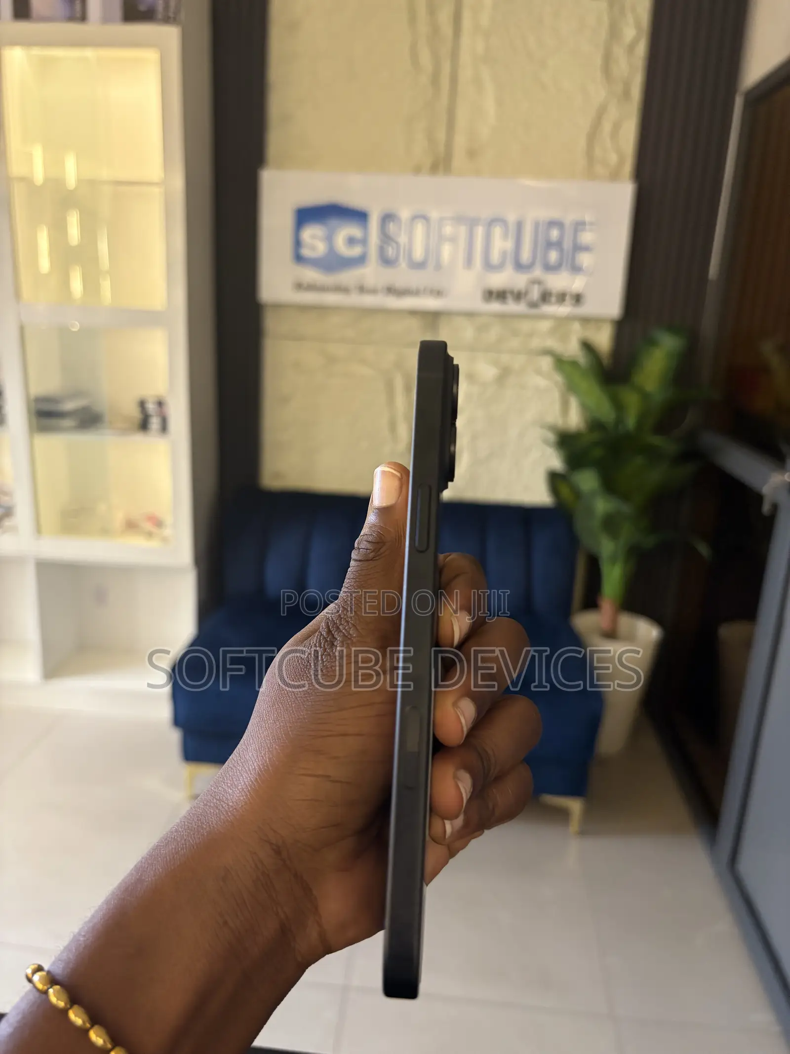 Apple iPhone 16 Plus 128 GB Black