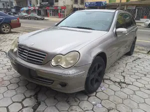 Mercedes-Benz C180 2002 Brown