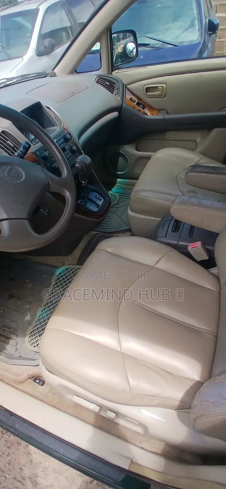 Lexus RX 2000 Green
