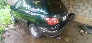 Lexus RX 2000 Green