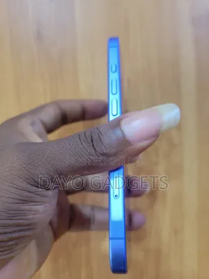 Apple iPhone 16 128 GB Blue