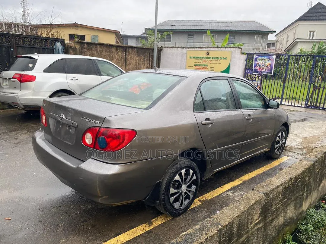 Toyota Corolla 2007 Gray