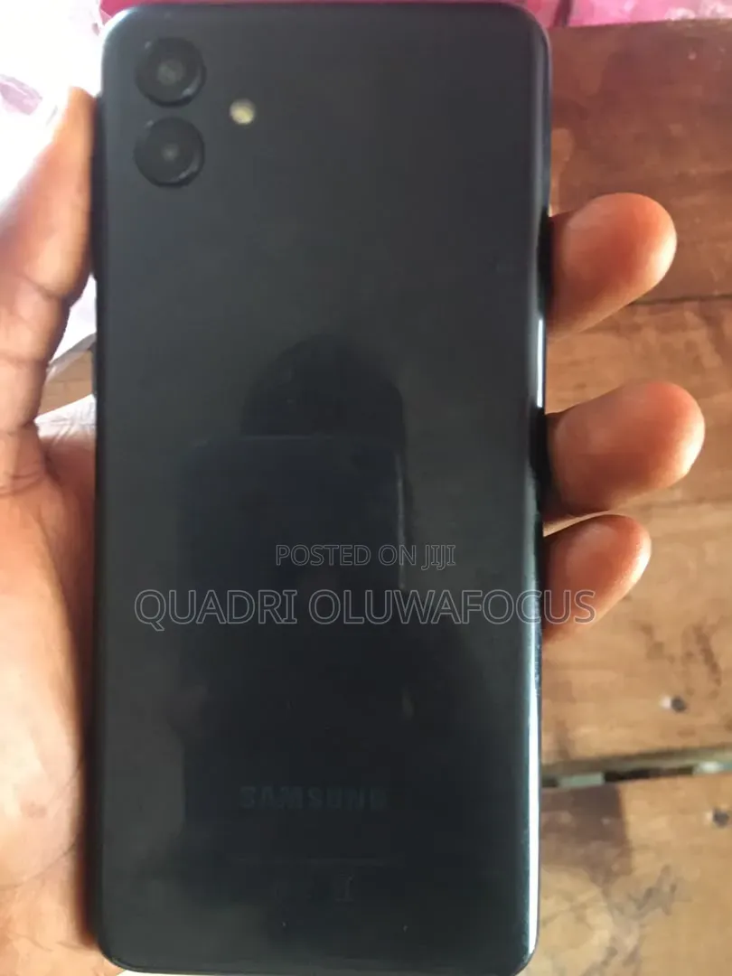 Samsung Galaxy A04 64 GB Black