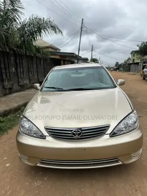 Toyota Camry 2004 Silver