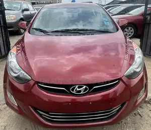 Hyundai Elantra Limited Sedan FWD (1.8L 4cyl 6A) 2013 Burgundy
