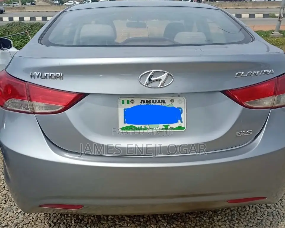 Hyundai Elantra 2013 Gray