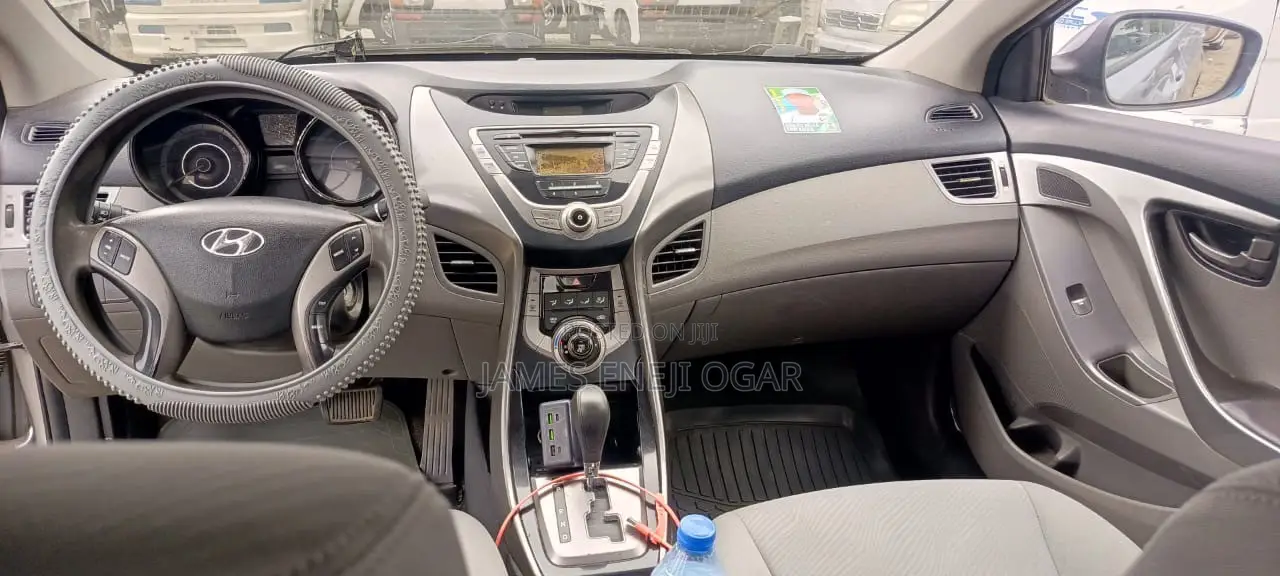 Hyundai Elantra 2013 Gray