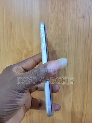 Apple iPhone 11 128 GB White