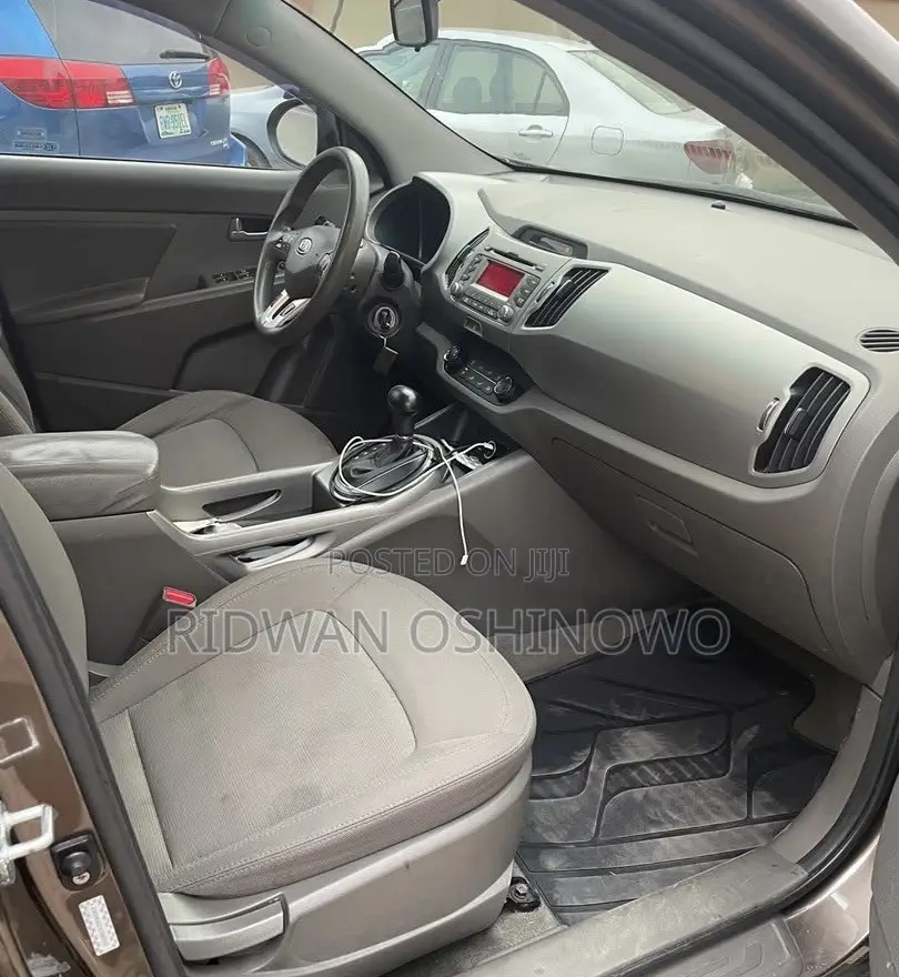Kia Sportage 2012 Brown